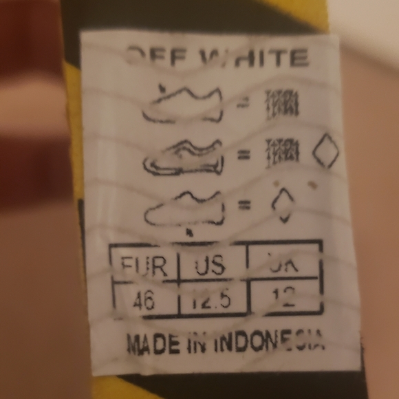 Off-White Yellow Flip Flops size 12.5 - Picture 3 of 5